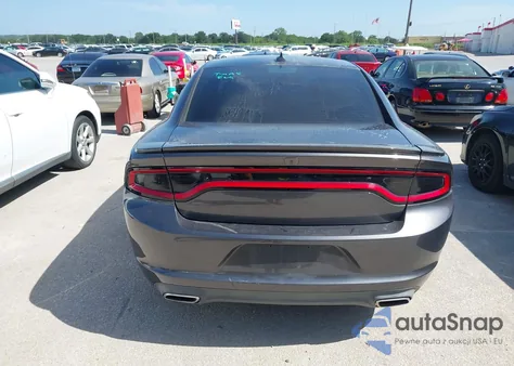 2015 Dodge Charger Sxt z USA, uszkodzony, nr VIN 2C3CDXHG1FH852376